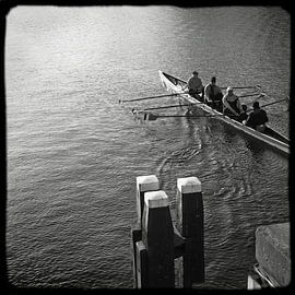Roeiers op de amstel Amsterdam zwart/wit van Monki's foto shop