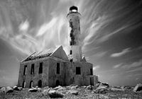 Klein Curacao - verlaten vuurtoren - spookachtig - zwart wit