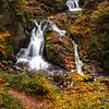 Herfst bij de kleine waterval van Tendon van Alexander Wolff