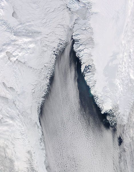 Cloud streets in Davis Strait by Rebel Ontwerp