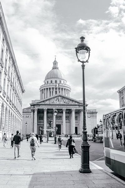 Pantheon in Paris by Bianca  Hinnen