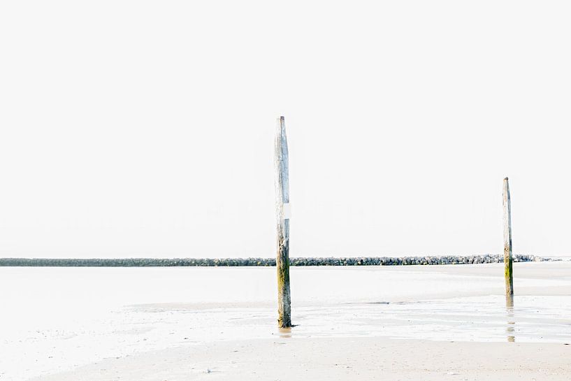 Beach by Hanna Vlietstra