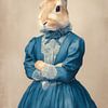 Portrait vintage d'un lapin en robe bleue sur But First Framing