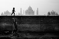 Indien - Das Taj Mahal vom Ufer aus