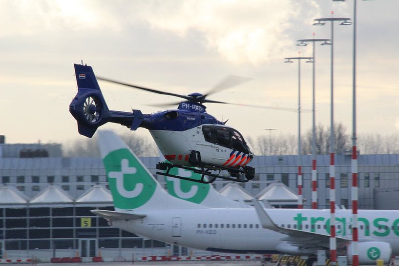 Politiehelikopter "Police04" van Mariska Bruin