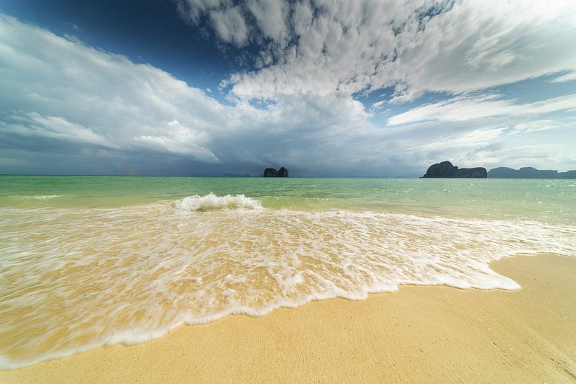 Dream beach by Walter G. Allgöwer