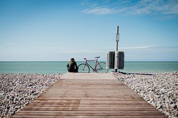 Bike at the French beach by Louise van Gend