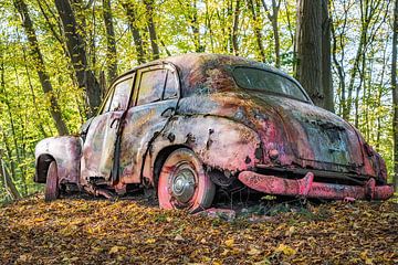 Pink vintage car by Brigitte Mulders