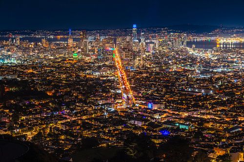 Twin Peaks Christmas Tree Point 2025 van Michel Swart