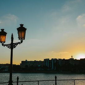 La plage d'Ibiza, la lumière sur la côte sur Lisanne Koopmans