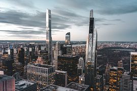 Quarters Only - Rockefeller Center von Endre Lommatzsch