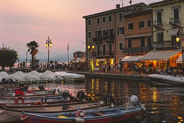 Small harbour in Italy at Lake Garda by Sander van Driel