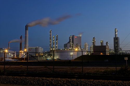 Industrie op de Maasvlakte bij Rotterdam