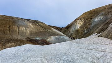 Iceland by Timo Bergenhenegouwen