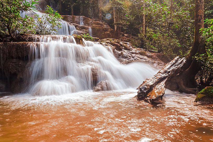 Waterval in de natuurparken van Thailand von Marcel Derweduwen
