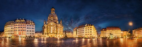 Dresden Neumarkt met Frauenkirche en oude binnenstad