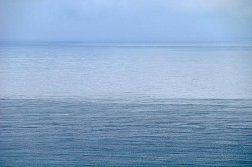 Minimalistisch panorama van de zee