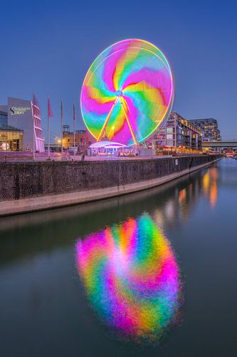 Ferris wheel in Cologne in the evening