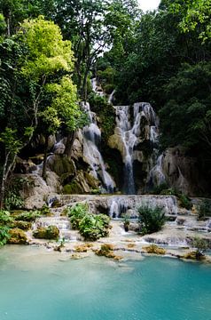 kuang si watervallen in laos van Eline Willekens