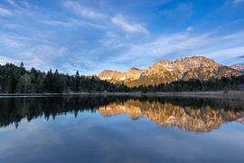 Spiegelung in den Bergen von Teresa Bauer