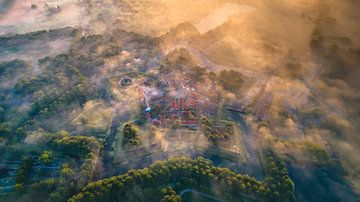 Bourtange in the mist of the morning sun by Ewold Kooistra