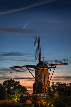 Mill the Eagle in Terheijden with comet Neowise
