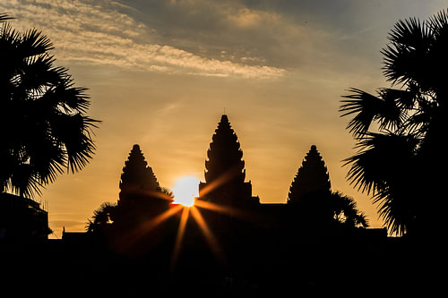Zonsopkomst bij de tempel van Angkor