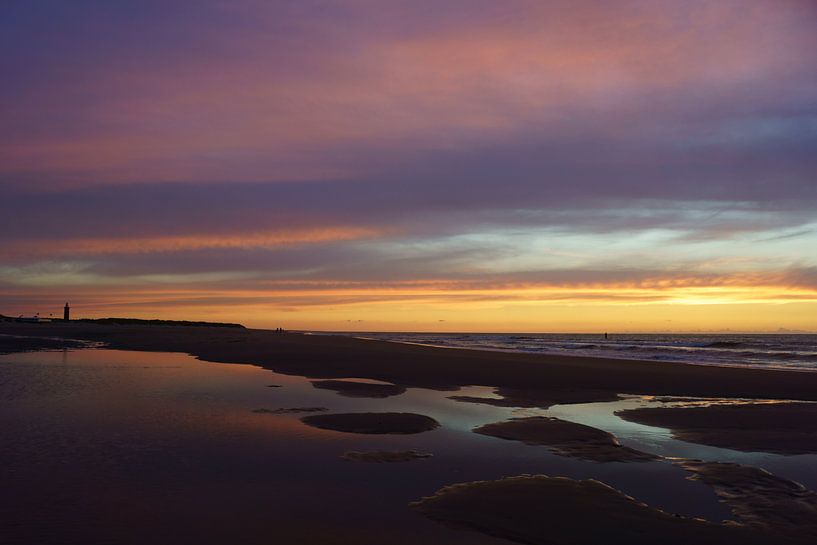 Sonnenuntergang am Strand von Michel van Kooten