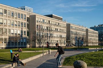 Architectuur op de campus TU Delft van Raoul Suermondt