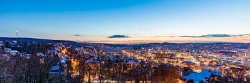Panoramaaufnahme Skyline Stuttgart im Winter