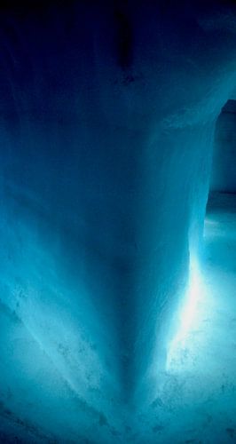 Into The Glacier, Langjökull, IJsland