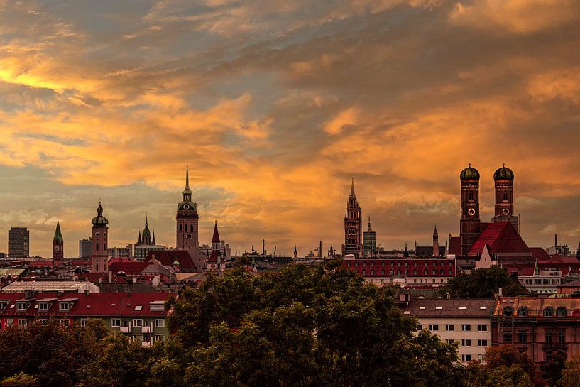 Munich by Dieter Ludorf