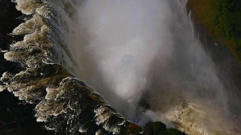 Vue sur l'embouchure des chutes Victoria en Afrique par Timon Schneider