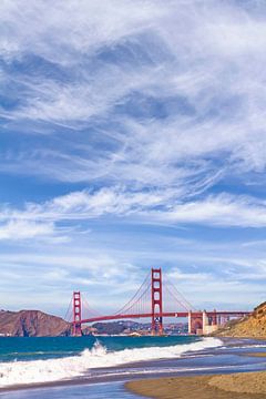 Golden Gate Bridge & Baker Beach | Minimalist Skyline van Melanie Viola