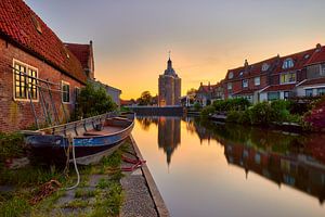 Atmosphärisches Enkhuizen bei Sonnenuntergang