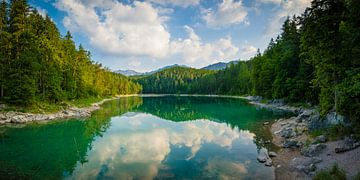 L'été au lac de montagne sur Martin Wasilewski