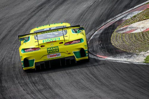 Mercedes AMG GT3 between the tiremarks