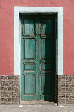 Oude turquoise deur Gran Canaria | Fotoprint Canarische Eilanden reisfotografie van HelloHappylife