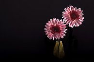 Bloemen op vaas van Ratna Bosch thumbnail
