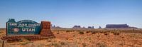 MONUMENT VALLEY & Utah Shield van Melanie Viola thumbnail