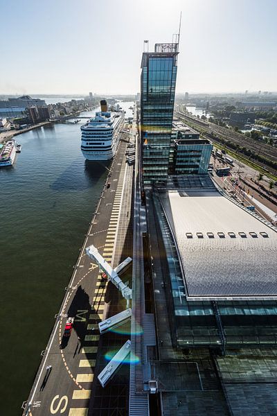 Amsterdam verwelkomt cruiseschip MSC Splendida by Renzo Gerritsen