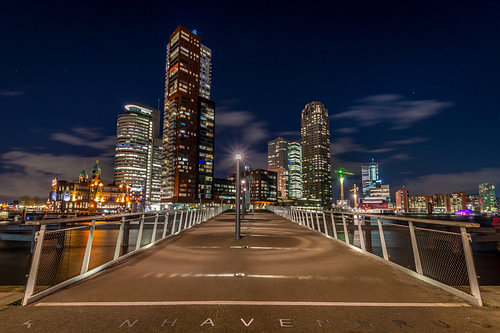 De Rijnhavenbrug