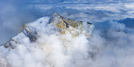 Boven de valleien van de Allgäu van Walter G. Allgöwer