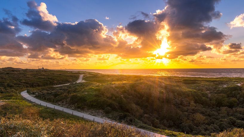 Road to the sun by Niklas Lorenson