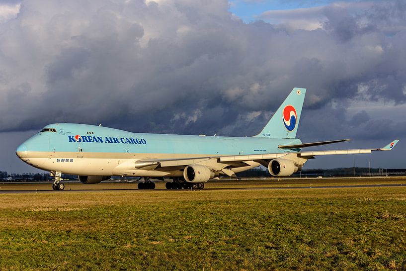 Korean Air Cargo Boeing 747-400 Frachtflugzeug. von Jaap van den Berg