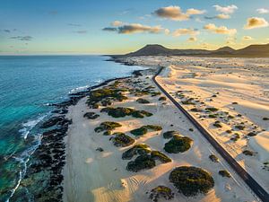 Zandduinen op Fuerteventura, Canarische Eilanden van Michael Abid