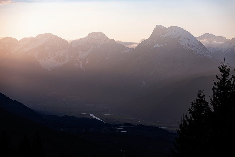Zacht warm licht en bergtoppen bij het Oostenrijkse Seefeld van Hidde Hageman