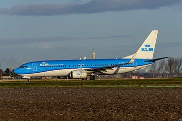 KLM Boeing 737-800 die de naam Uil draagt. van Jaap van den Berg