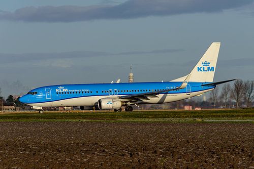 Taxiënd KLM Boeing 737-800 passagiersvliegtuig.