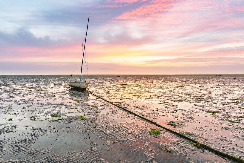 Beautiful sunrise at Roelshoek by Jan Poppe